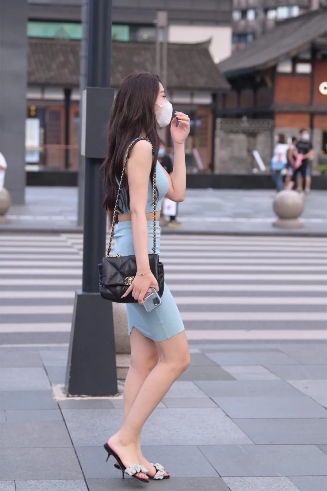 搭配 裙装其实没有这么难选,适合广大女生的搭配方法,时髦清新又柔美