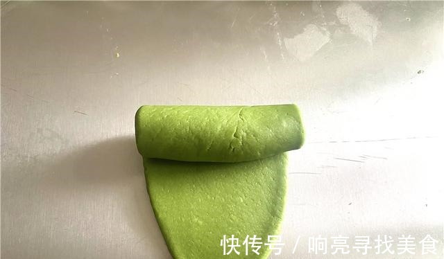 抹茶|抹茶鲜花饼，花香四溢酥到掉渣，一开口停不了，完美配方一学就会！