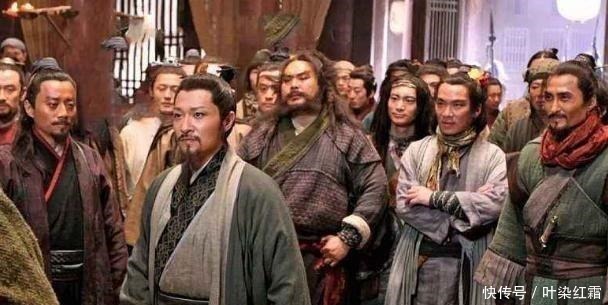 《水浒传》中,这一细节表明,吴用对招安的看法跟宋江完全不同!