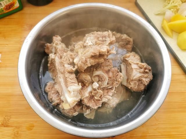 牛肉|天冷，羊蝎子要多吃，比牛肉便宜，比猪肉低脂，炖一锅滋补又解馋