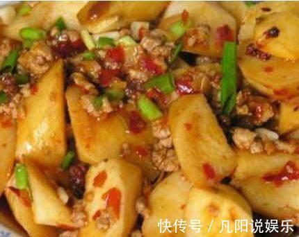 精选美食推荐葱姜鱼头煲，麻婆山药，酱爆平菇肉丝的做法