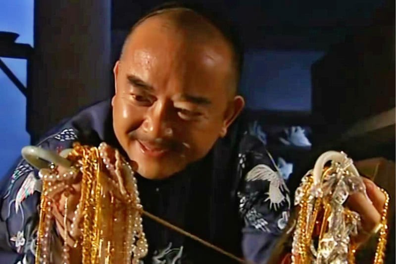 谜案|和珅制造的谜案:乾隆不提刘墉纪晓岚就不敢问,当事人也莫名其妙