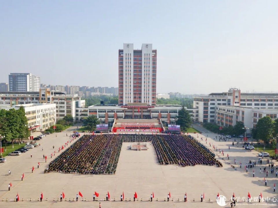 大学生活|感恩相遇，期待重逢！青岛农业大学送别8342名毕业生！