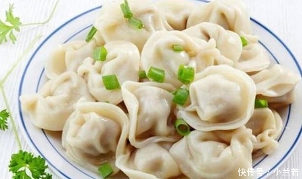 用萝卜包饺子需要焯水吗?水饺店老板说出正确做好,怪不得不好吃