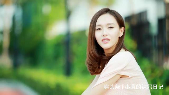 杨幂 发际线高的女人,这5种发型不要剪了,显老不说还没特没气质