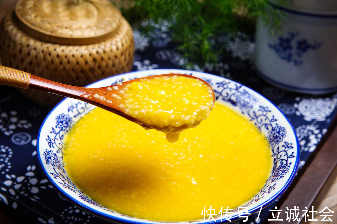 小米粥|熬小米粥，最忌直接下锅，学会2个窍门，米粥香浓好喝，还有米油