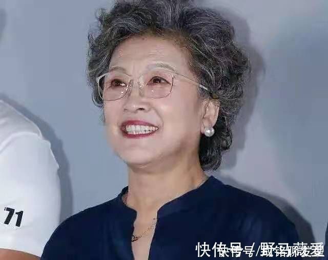 减龄|为什么六十岁女人都喜欢短发?发质发量气质变了,短发利落又减龄