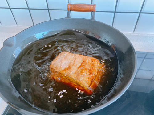 过年炸扣肉，这5点不要忽略，找到关键点，做出正宗的虎皮扣肉