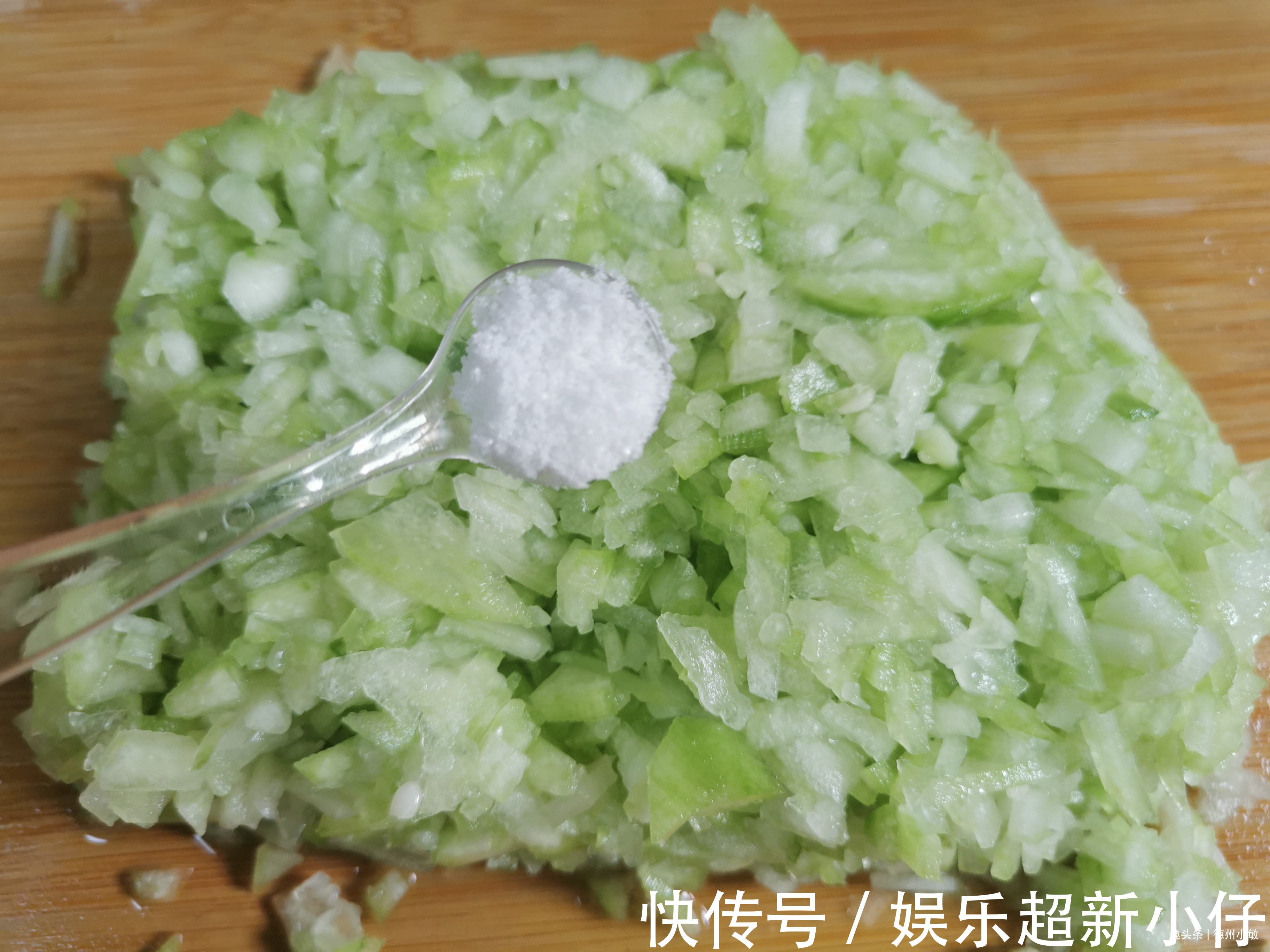 冬瓜性寒|立秋以后,我家就爱吃这馅包子,比韭菜茴香鲜美,营养又滋补