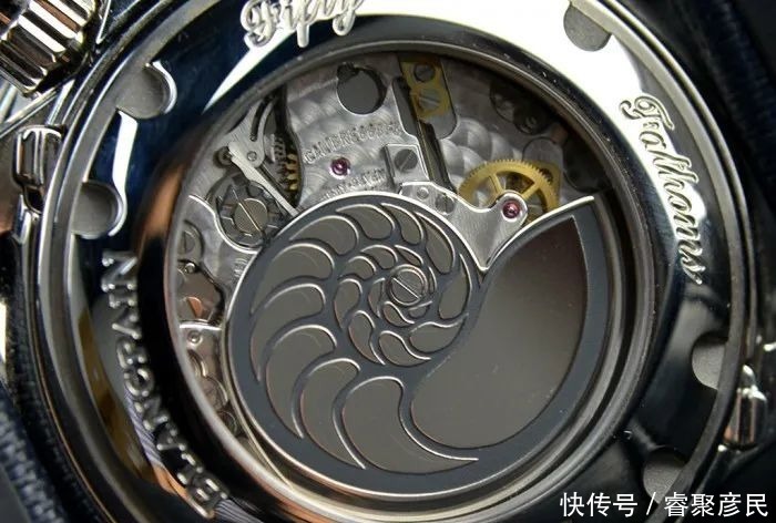 延续|延续海洋意念 点评宝珀五十噚飞返计时腕表
