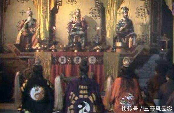 三清|猪八戒敢将三清像丢进茅坑,谁给他的胆子?你看他爹是谁