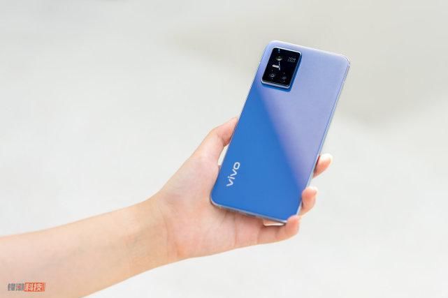 fhd|自然人像美颜自拍，vivo S10继续照亮你的美