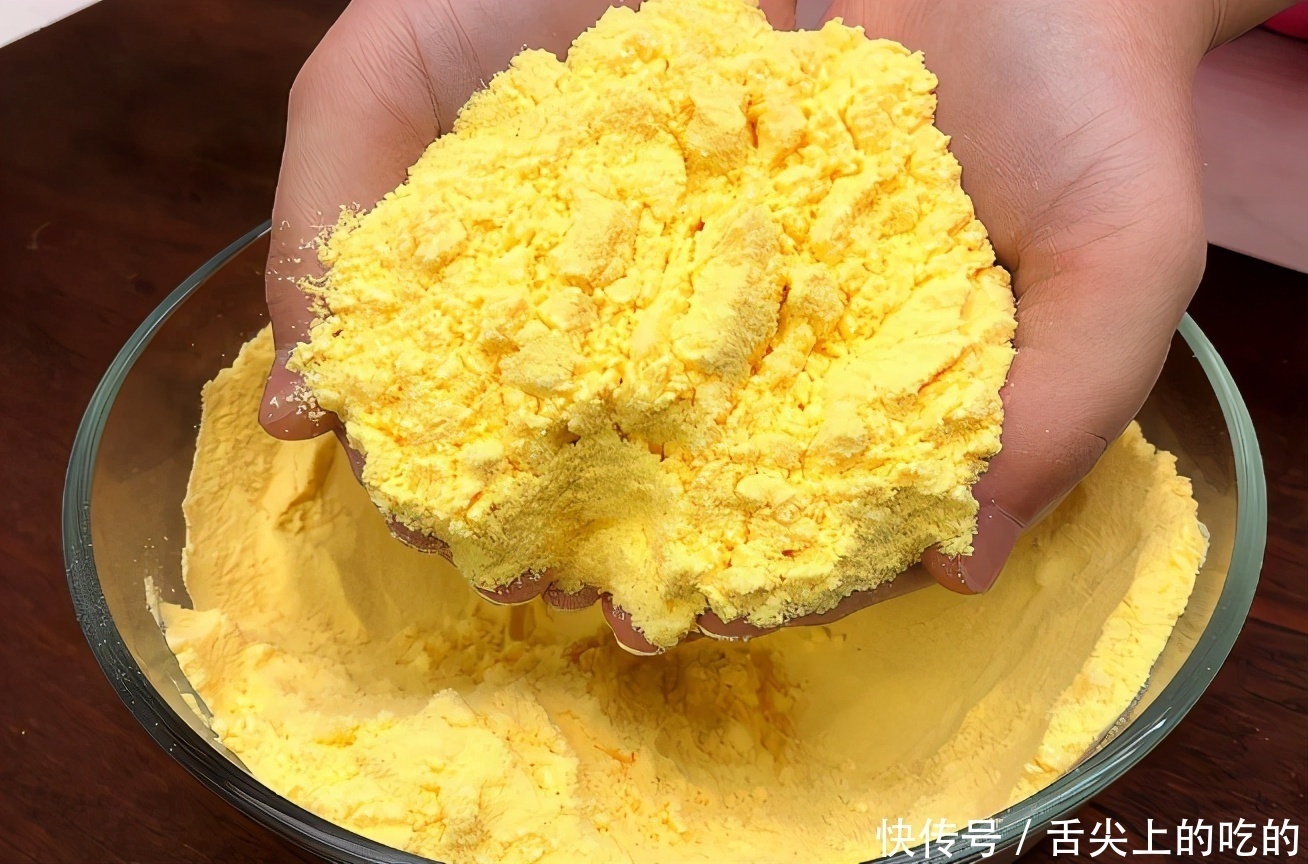 酵母|做玉米面馒头，牢记1个窍门，馒头香软不粗糙，比白面馒头更好吃