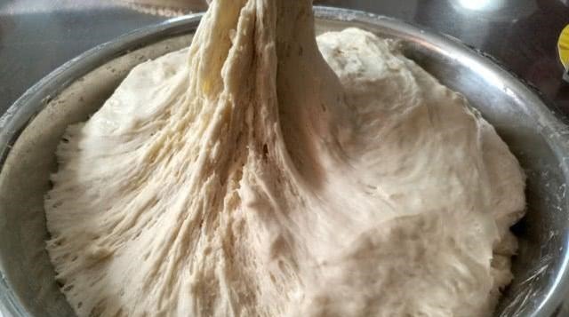 天冷发面不要只会用酵母,再加2样,15分钟发满盆,暄软又好吃