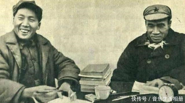 手提|朱德在一战定乾坤的龙源口战斗中,手提机关枪亲自上阵