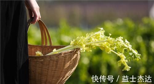 二甲双胍|一旦查出糖尿病，“手头紧”也要吃6物，或补充胰岛素，稳定血糖