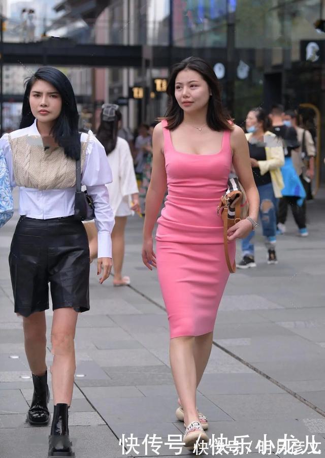 庸俗感 别拿“圆润”当借口,打底裤也非救星,这样穿让你摆脱庸俗感!