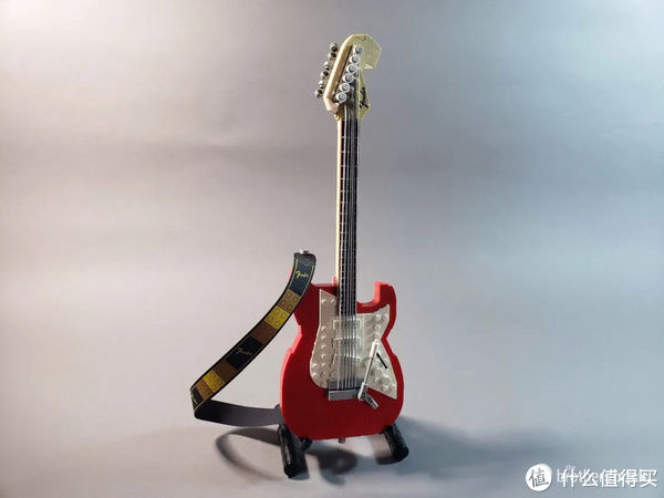 开箱|乐高Ideas套装21329 Fender Stratocaster开箱评测