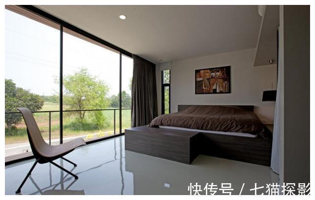 混凝土|用5毛钱水泥板自建别墅，十几万的花费，步入室内就被迷住了！