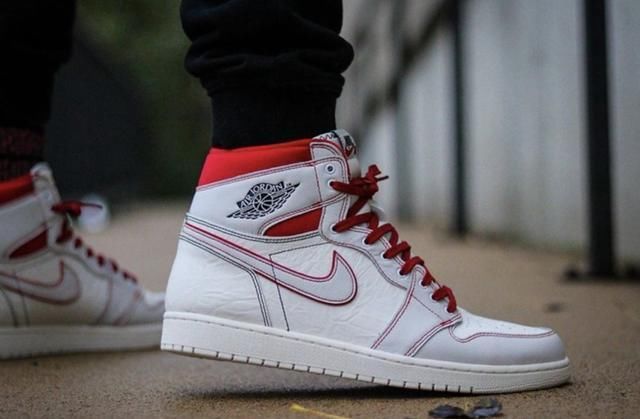 年底捡漏AJ1配色盘点 别跟着鞋贩子走才“真香”