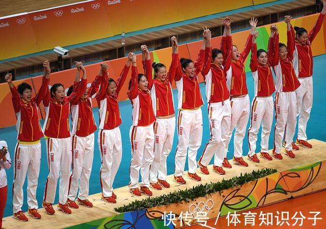安家杰|遗憾！中国女排迎不利消息，错失新周期第一冠，主帅难产陷入两难