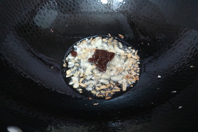 大厨教你做茄子，简单无油烟，就算不吃肉也要吃它，超过瘾！