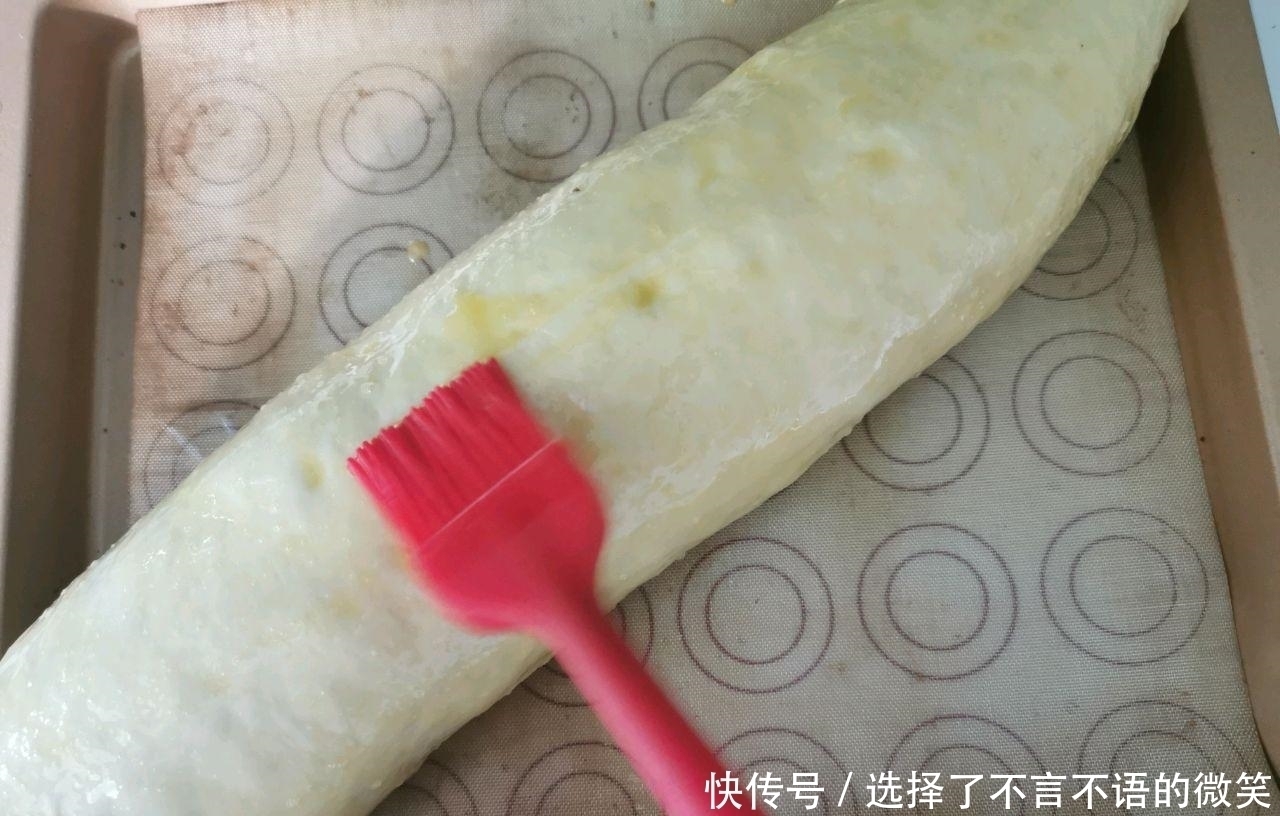 面团|俄罗斯超大列巴，香甜口渴，满满果仁，味道香甜