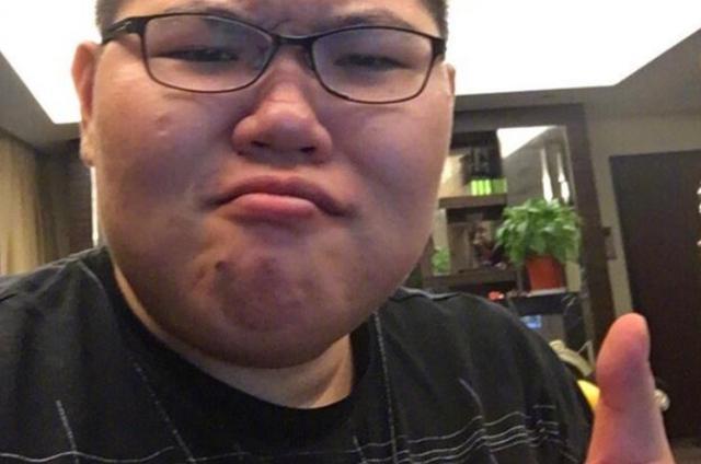 PDD|PDD有多壕?时隔一年重开CF仓库,竟以为玩的是体验服