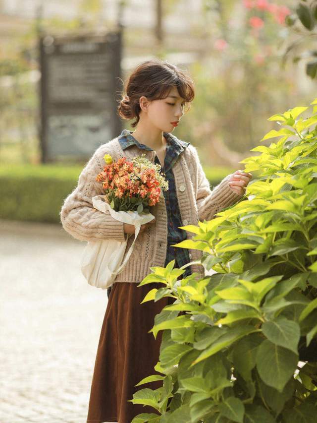 九分裤|秋天,针织衫怎么穿才是正解?学会几个搭配公式,提升气质又好看