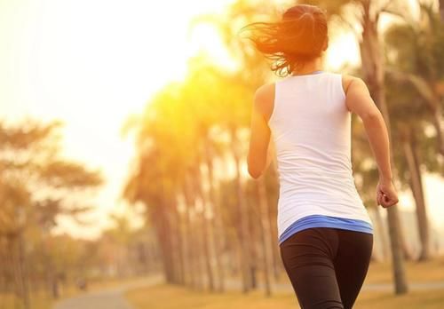 月经量|月经总是提前到来，到底好还是坏？医生：建议40岁后女性提前了解