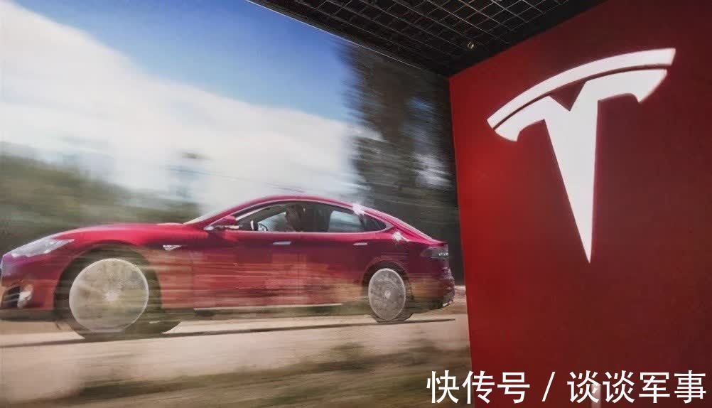 tesl特斯拉新自动驾驶新系统即将发布!马斯克大呼开发难度超乎想象