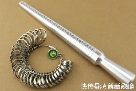 戒指!翡翠知识详解:购买戒指除了材质和漂亮,还有一个更重要的因素!