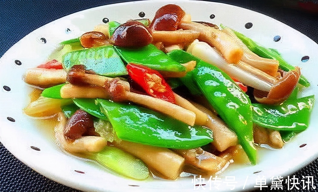 红辣椒|女性想要皮肤好，坚持常吃3种食物，润肠通便，值得一试！