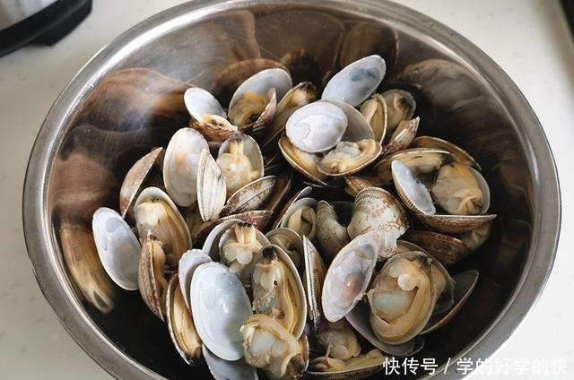 花蛤这样做才好吃,多加这一步,鲜美入味不牙碜,不费时又简单!