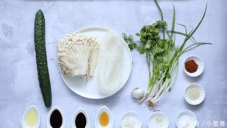 凉拌菜|夏天最爱这道凉拌菜,清脆爽口又下火,花2块钱就能做一大盘