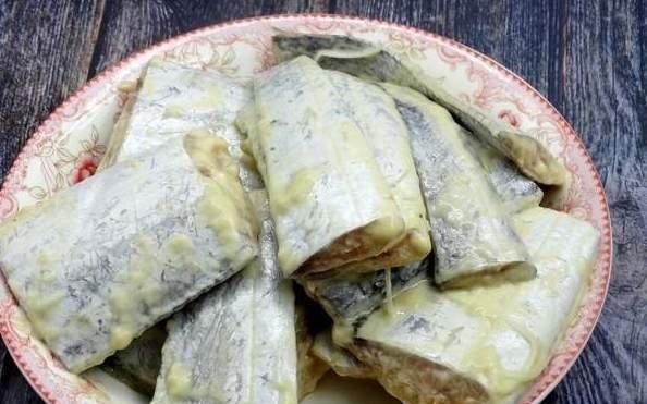 炸带鱼，裹面粉和淀粉都不对，邻居大厨教我做法，外酥里嫩不回软