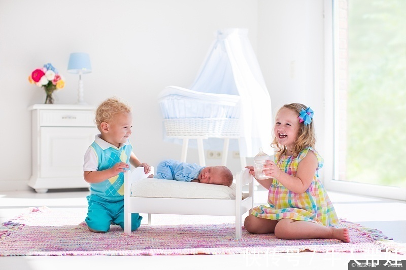 父母|睡前一小时,聪明的父母都在陪孩子做3件事,你做到了吗?