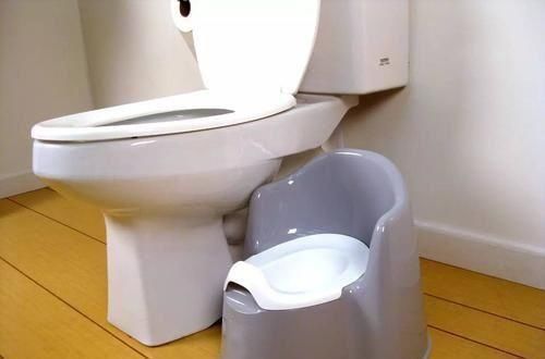 宝宝|宝妈有话说4岁男孩直喊“尿尿疼”,妈妈仔细一看吓了一跳,原因让人无奈