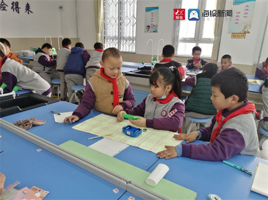 鞋底|淄博高新区第七小学进行“鞋底花纹的启示”科学实验