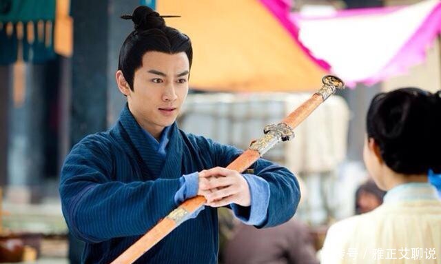 至高无上|他因“贪恋女色”,主动把皇位让给9岁儿子,29岁就成太上皇