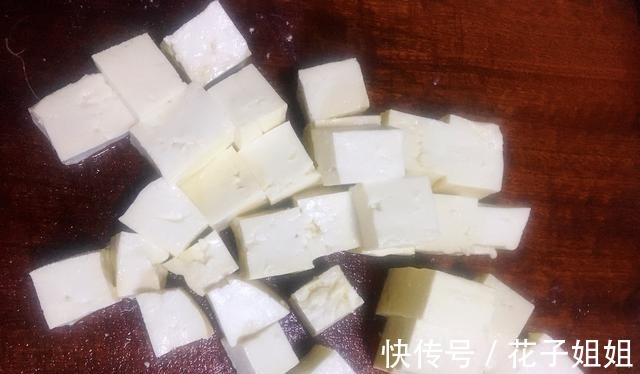 鲫鱼|“霜降一碗汤，不用医生帮”，这碗汤润喉降噪还暖胃，老少皆宜！