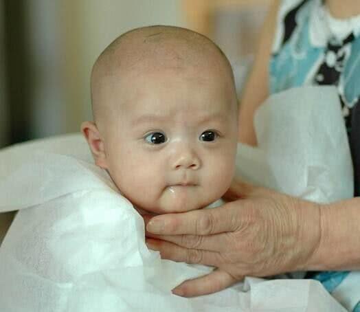 满月|给宝宝剃胎发的最佳时间,不是满月,很多家长都搞错了