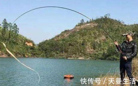 长时间|关于抛竿定点打窝的方法和技巧!开杆就上鱼