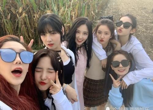 the9|限定女团最新晚会动态,THE9喻言回归成焦点,硬糖少女凭实力圈粉