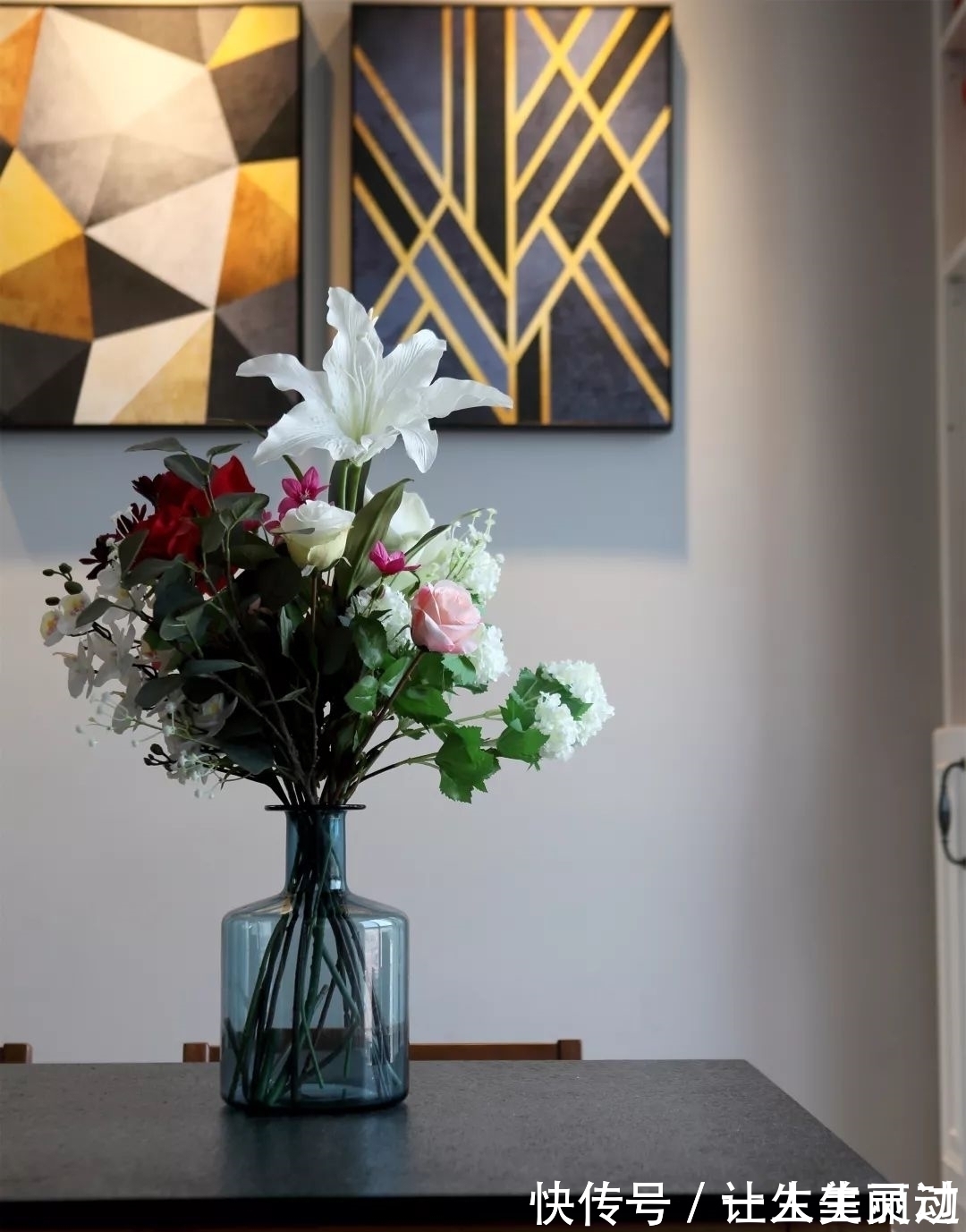 现代|68㎡现代北欧,深色系的简约空间,热情与温情的交织