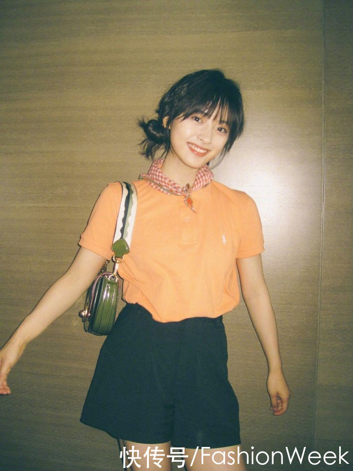 一条丝巾让你从头到尾都很时尚，真的有那么神奇吗？