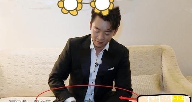 郑恺走进跑男食堂一顿吃,看清价格后,才知道啥叫明星食堂!