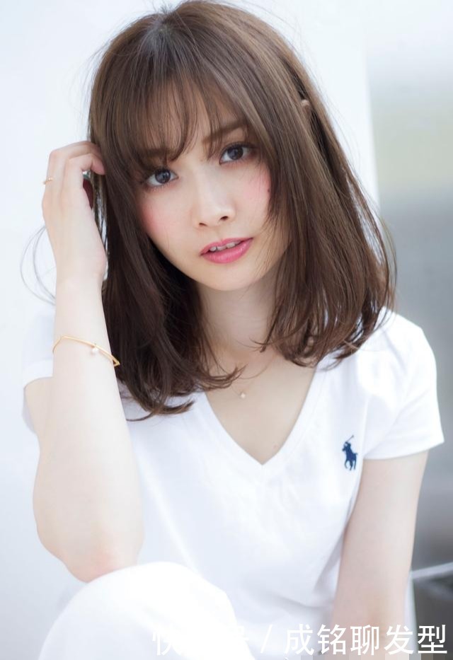 10款适合圆脸的中卷发,软弹柔卷时尚减龄,空气刘海显小又瘦脸