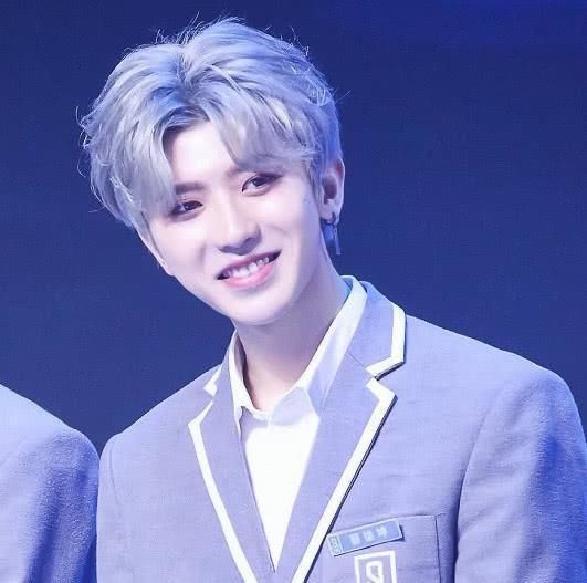 蔡徐坤 百分九成员体重,黄明昊120,陈立农138,看到蔡徐坤:没搞错吧