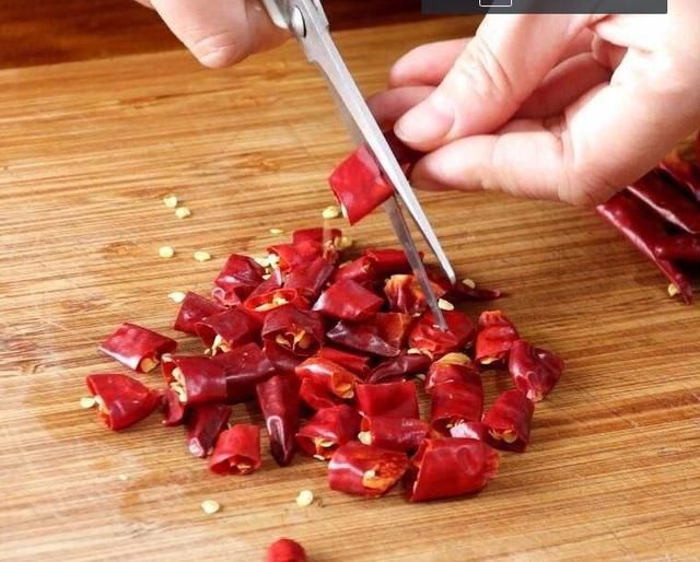 爽口|这才是莴笋最好吃的做法,脆嫩爽口,开胃下饭,赛过大鱼大肉